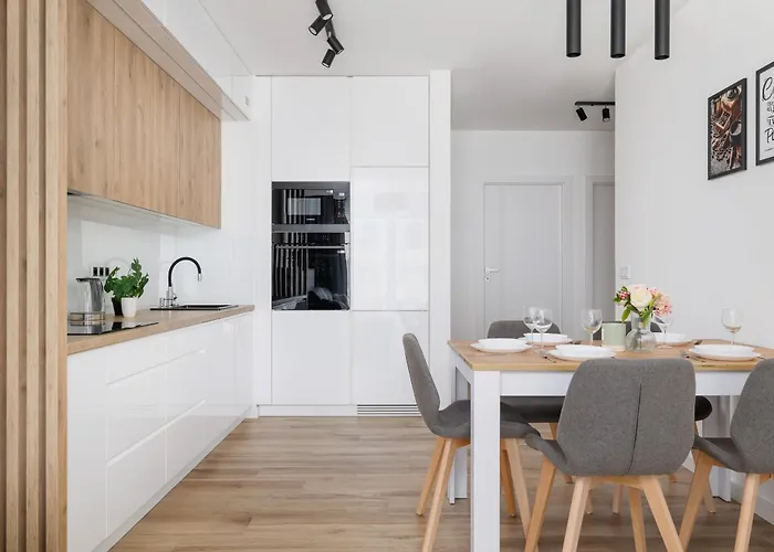 Nowoczesny Z Parkingiem Na Alei Pokoju W Krakowie By Renters Appartement