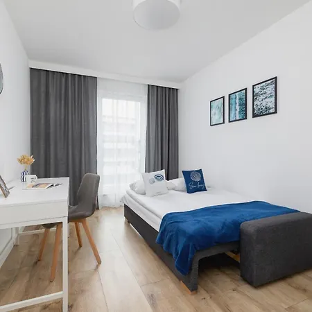 Nowoczesny Z Parkingiem Na Alei Pokoju W Krakowie By Renters Apartman Krakkó