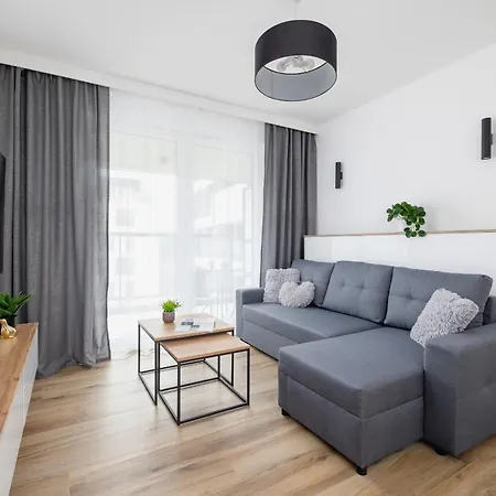 Nowoczesny Z Parkingiem Na Alei Pokoju W Krakowie By Renters Apartman Krakkó